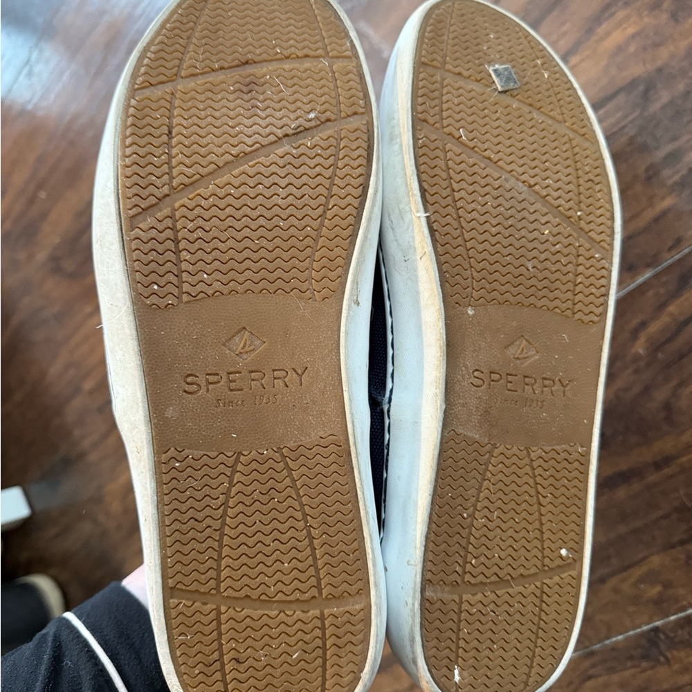 Blue sperry shoes - Picture 3 of 3